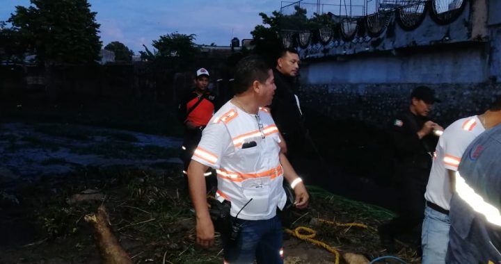 SSyPC brinda apoyo a habitantes de Tonalá tras desbordamiento de arroyos