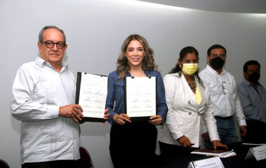 Indeporte y Unicach firman convenio en beneficio de deportistas chiapanecos