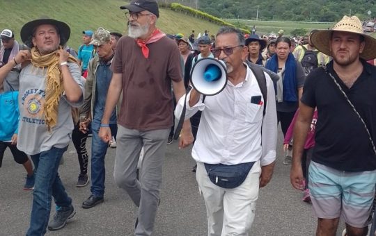 Caravana migrante descansa el viernes en Acacoyagua, buscan acuerdos dirigentes e INM 
