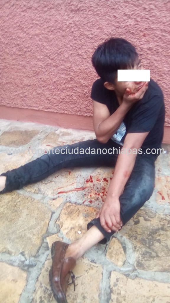 Detienen y golpean a delincuente en el centro de SC