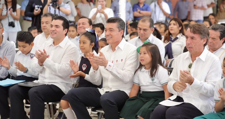 Inaugura Rutilio Escandón Escuela Primaria “Juan Benavides”, reconstruida tras el sismo de 2017