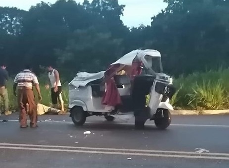 Moto triciclos cubren rutas en carretera federal ante omisión de policía federal en Tapachula