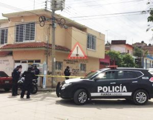 Asaltantes despojan a cuentahabiente de 80 mil pesos, hubo disparos