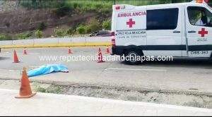 Auto fantasma atropella y mata a hombre frente a Jardines del Grijalva