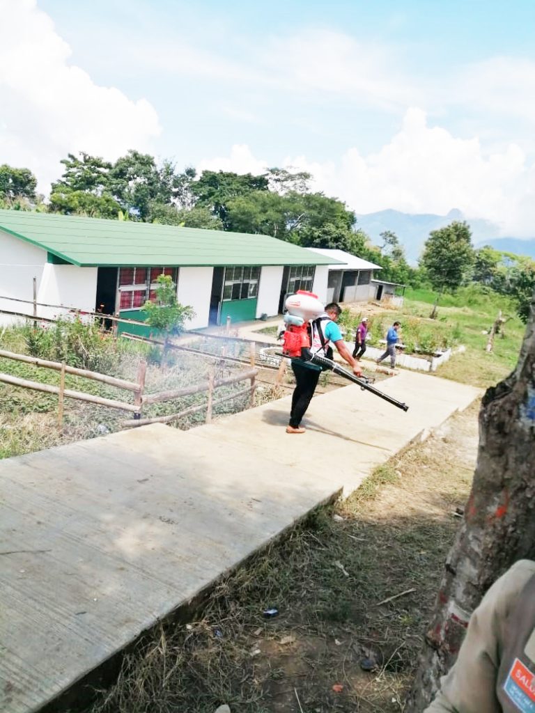 Ayuntamiento y sector salud combaten al dengue en Huitiupán