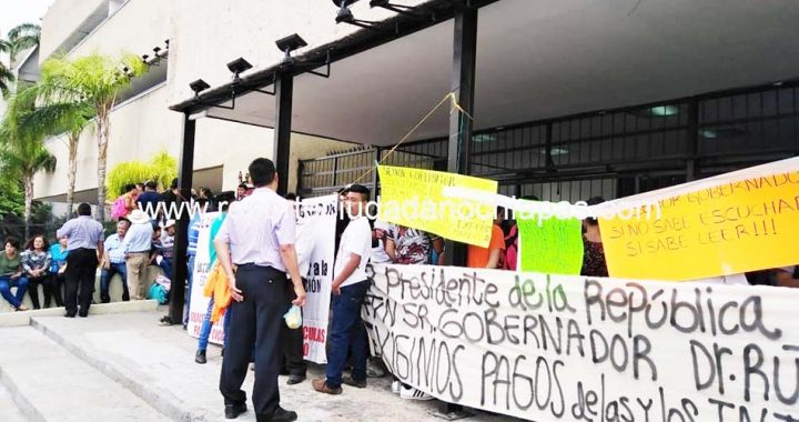 No cesan protestas para exigir espacios en normales de Chiapas