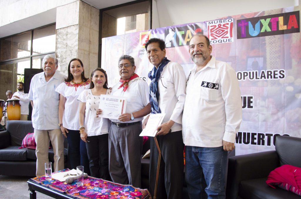 Realizan muestra  tradicional  de cultura Zoque en Congreso del Estado