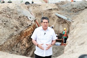 Supervisa alcalde de Tuxtla Gutiérrez trabajos de rehabilitación de colectores sanitarios en El Vergel