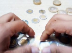 Alertan por monedas falsas en México; así puedes detectarlas