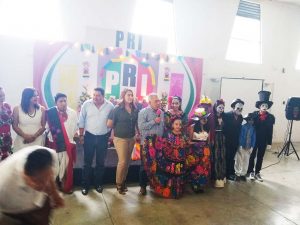 Conmemora el PRI Chiapas el Día de Muertos con monta de altares, bailes, oratoria y ritos
