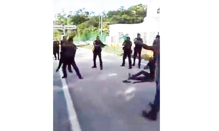 Desalojo de caseta en Huimanguillo, Tabasco, deja un muerto y nueve detenidos