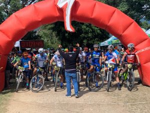 En la pista Momotus, la final del regional sur mexicano de MTB