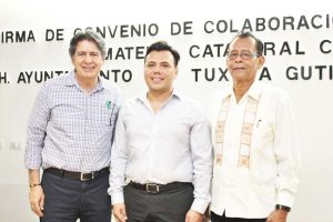 Firman convenio de colaboración en materia catastral el Ayuntamiento Tuxtleco y Secretaría General de Gobierno del Estado