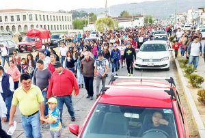 Magisterio y diversas Organizaciones continúan exigiendo justicia para los 43 normalistas de Ayotzinapa