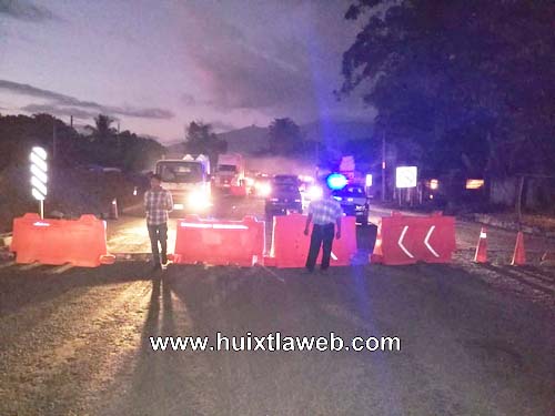 Trabajadores de la constructora APP bloquean carretera Huixtla – Tapachula