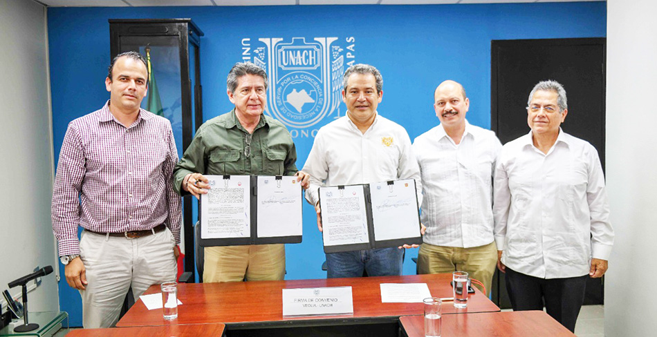 Atestigua Carlos Morales Vázquez firma de Convenio entre Veolia y UNACH