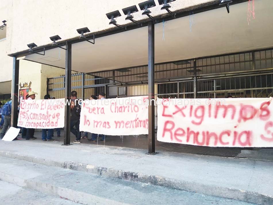 Habitantes de Coapilla piden renuncia de Alcaldesa