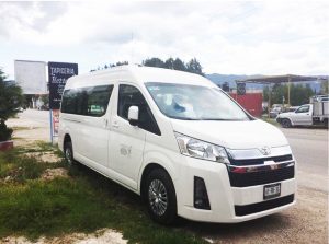 Asaltan y amarran a chofer y ayudante de transporte turístico de Palenque