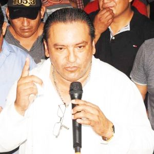 Denuncian prepotencia de líder sindical de salud en Pichucalco