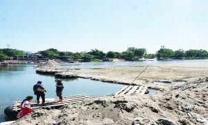Río Suchiate, que divide a México con Guatemala, en su nivel más bajo: PC