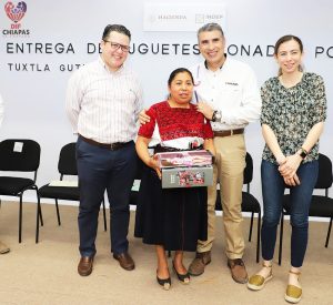 Canaliza DIF estatal juguetes donados por el INDEP para niñez chiapaneca