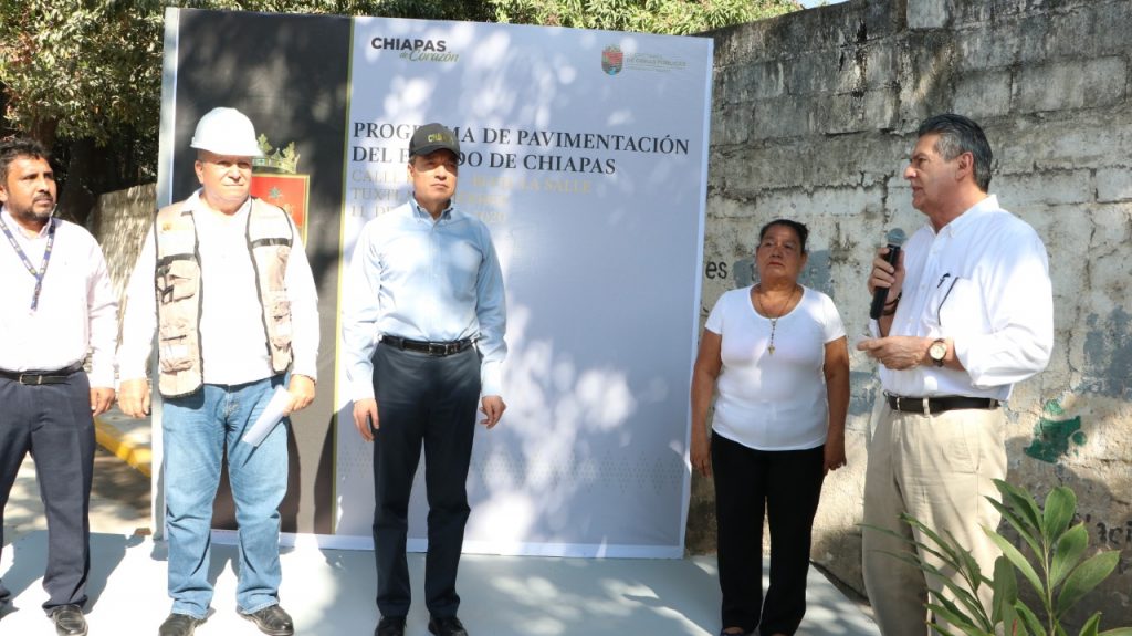 Inaugura Rutilio Escandón y Carlos Morales vialidad que comunica a La Salle y la colonia Pensil en Tuxtla