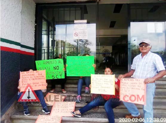 Sin autorización el incremento al pasaje en Chiapa de Corzo, ciudadanos se manifiestan