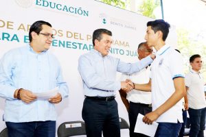 Apoyar a la niñez y juventud es garantizar un mejor presente y porvenir para Chiapas Rutilio Escandón
