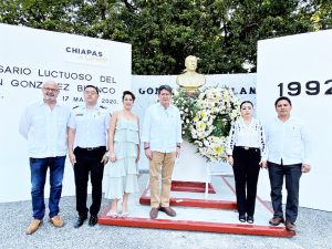 Ayuntamiento de Tuxtla Gutiérrez rinde homenaje luctuoso a Don Salomón González Blanco