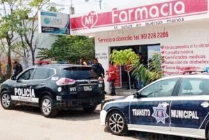 Asaltantes con cubrebocas roban 20 mil pesos de una farmacia