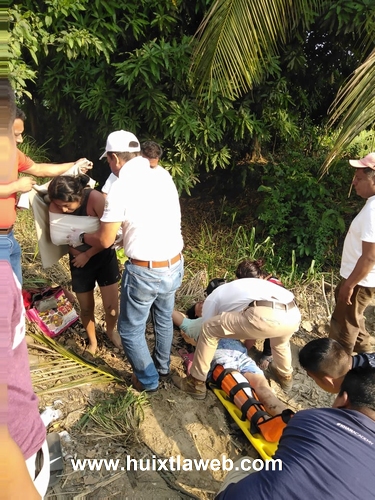 Damas atropelladas por tractor en Huixtla