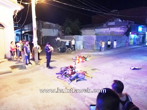 Ebrio motociclista provoca accidente, dos lesionados en Huixtla