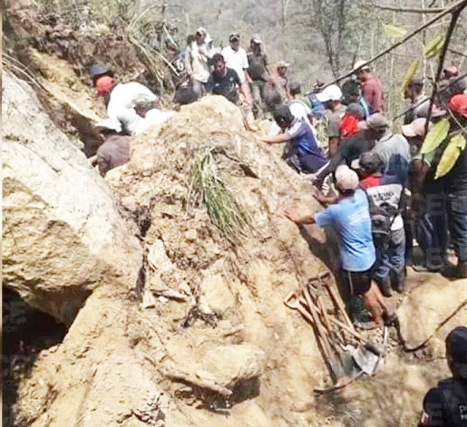 Minero muere sepultado tras derrumbe en Simojovel