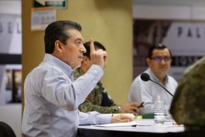 Pide Rutilio Escandón no confiarse y fortalecer prevención contra COVID-19