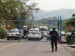 AMOTAC bloquea entrada de la empresa Acuagranjas en Ostuacán