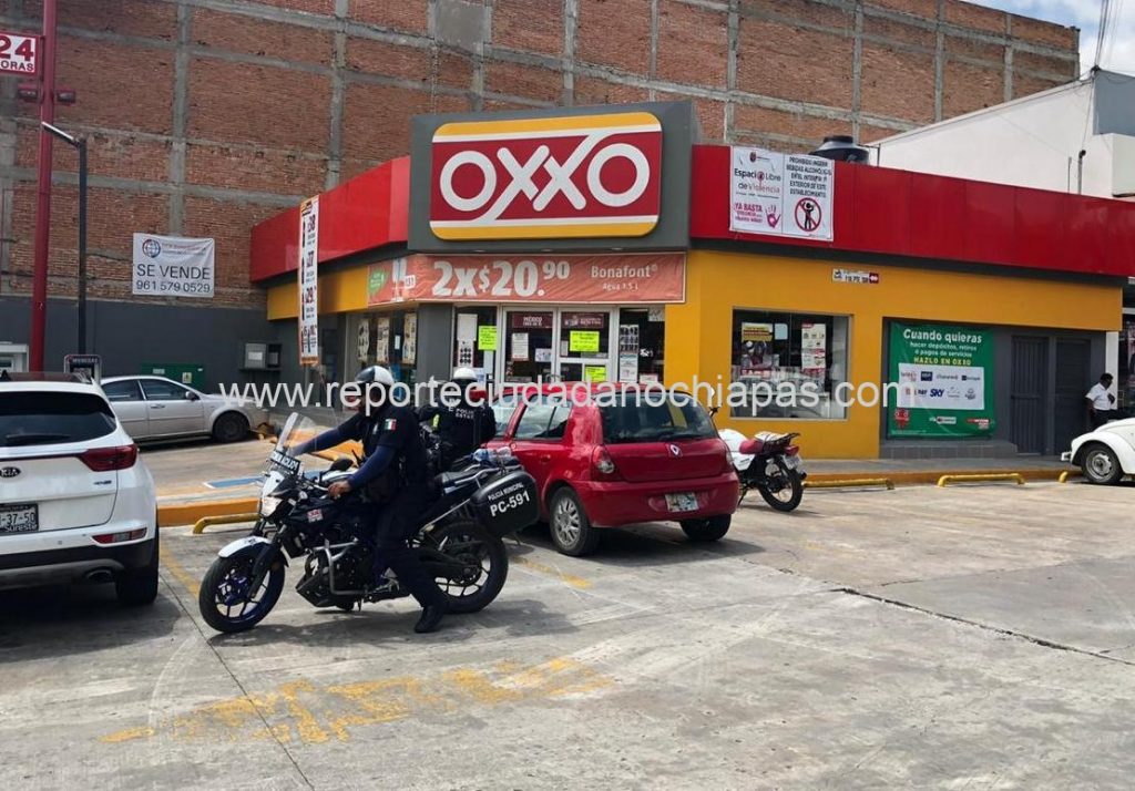 Asaltan otro Oxxo en Tuxtla se llevan 5 mil pesos