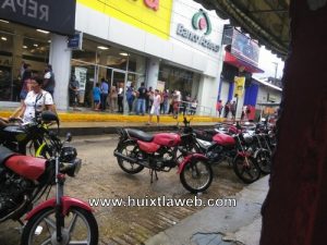 Bancos saturados en Huixtla