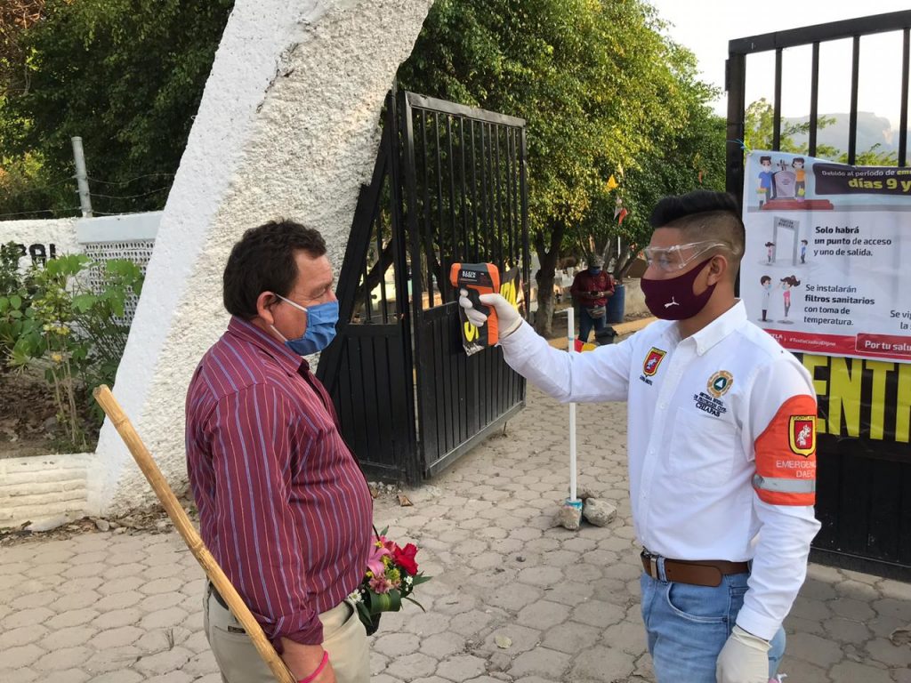 Positiva respuesta ciudadana ante las medidas sanitarias en panteones de Tuxtla Gutiérrez