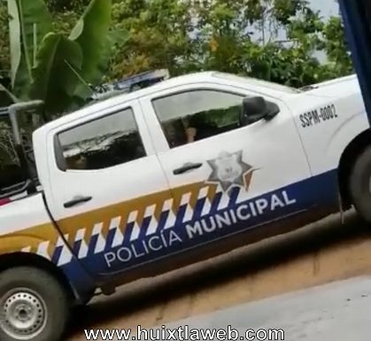 Acusan de abuso de autoridad a policías municipales de Huixtla