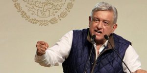 AMLO manda 'muy lejos' a los organismos financieros