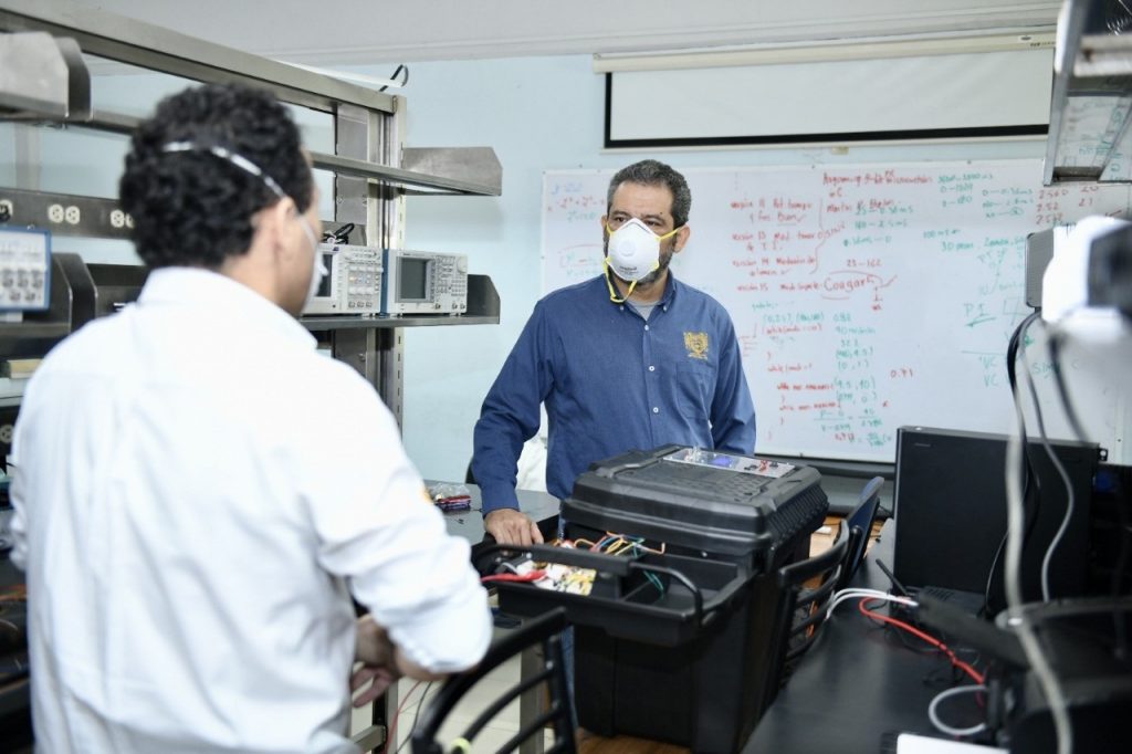 Desarrollan en la UNACH un sistema automático de ventilación artificial de bajo costo para atender a pacientes con COVID-19