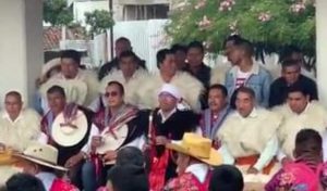Juan Chilón no respeta medidas sanitarias, realiza evento masivo en Chamula