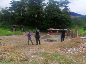 Protección Civil de Tapachula desmantela galeras en las márgenes del río Coatán