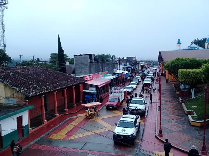 Reubican sitio de taxistas en Pueblo Nuevo Solistahuacán