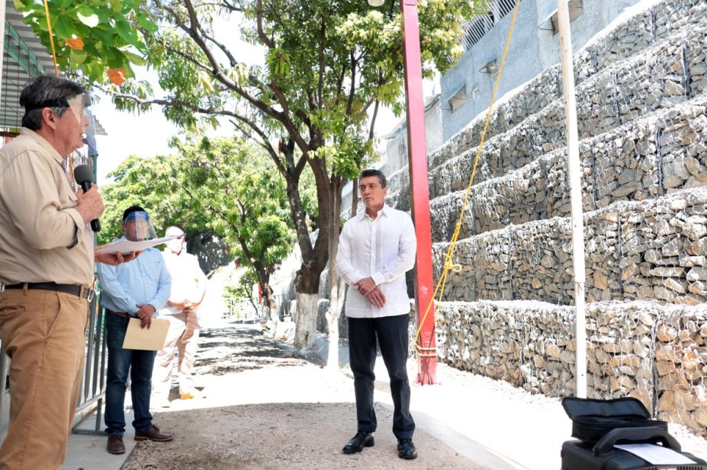 Supervisan Gobernador Rutilio Escandón y Alcalde Carlos Morales obra en la colonia Fovissste Paraíso