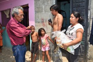 Tras desmayo, temen por salud de Presidente de Pijijiapan