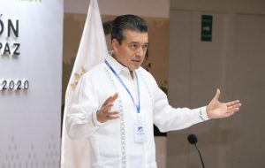 Ante descenso de COVID-19 en Chiapas, pide Rutilio Escandón no confiarse y reforzar la prevención