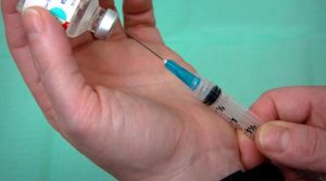 ¿Cuánto costará la vacuna desarrollada en Oxford contra el covid-19