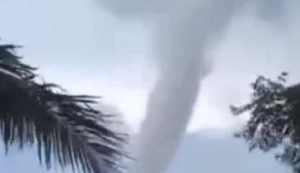 Tornado deja estragos y afectaciones a 80 familias en Tuxtla