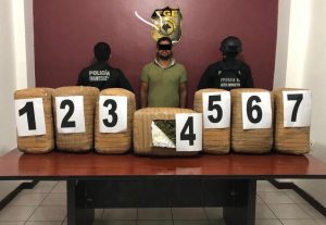 Asegura FGE 70 kilos de marihuana en carretera Cintalapa-Tapanatepec; hay un detenido